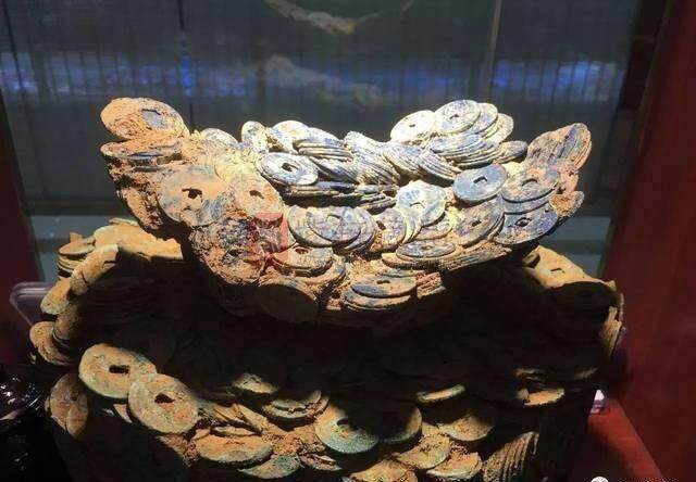 两则古钱币传奇：一是6吨有4吨贩卖被抓，一是钱山16吨修建博物馆22.jpg