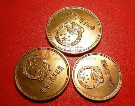 长城硬币共发行四个面值，最高的一枚价格达到十万元，升值空间大