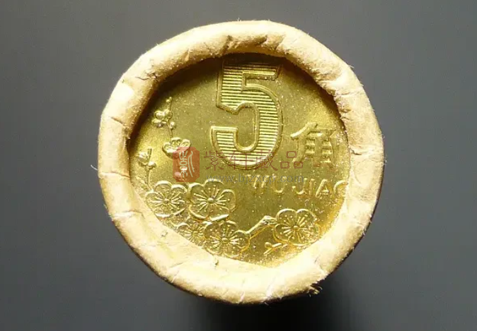 注意看这种5角硬币，值上百元！