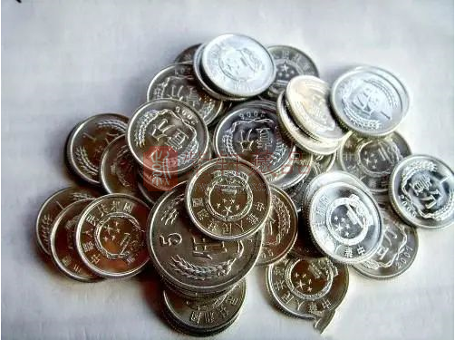 这个年份的1分硬币，已经升值95000倍以上，你家里有吗？